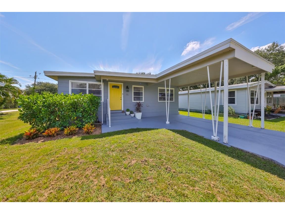 852 43rd Avenue N Saint Petersburg FL 33703 TB8301725 image1