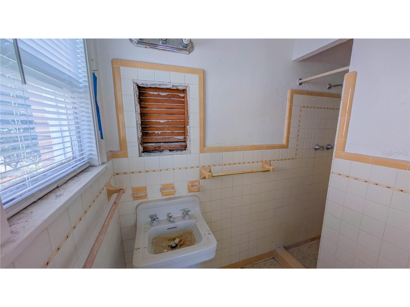 852 4th Avenue N Saint Petersburg FL 33701 TB8438849 image24