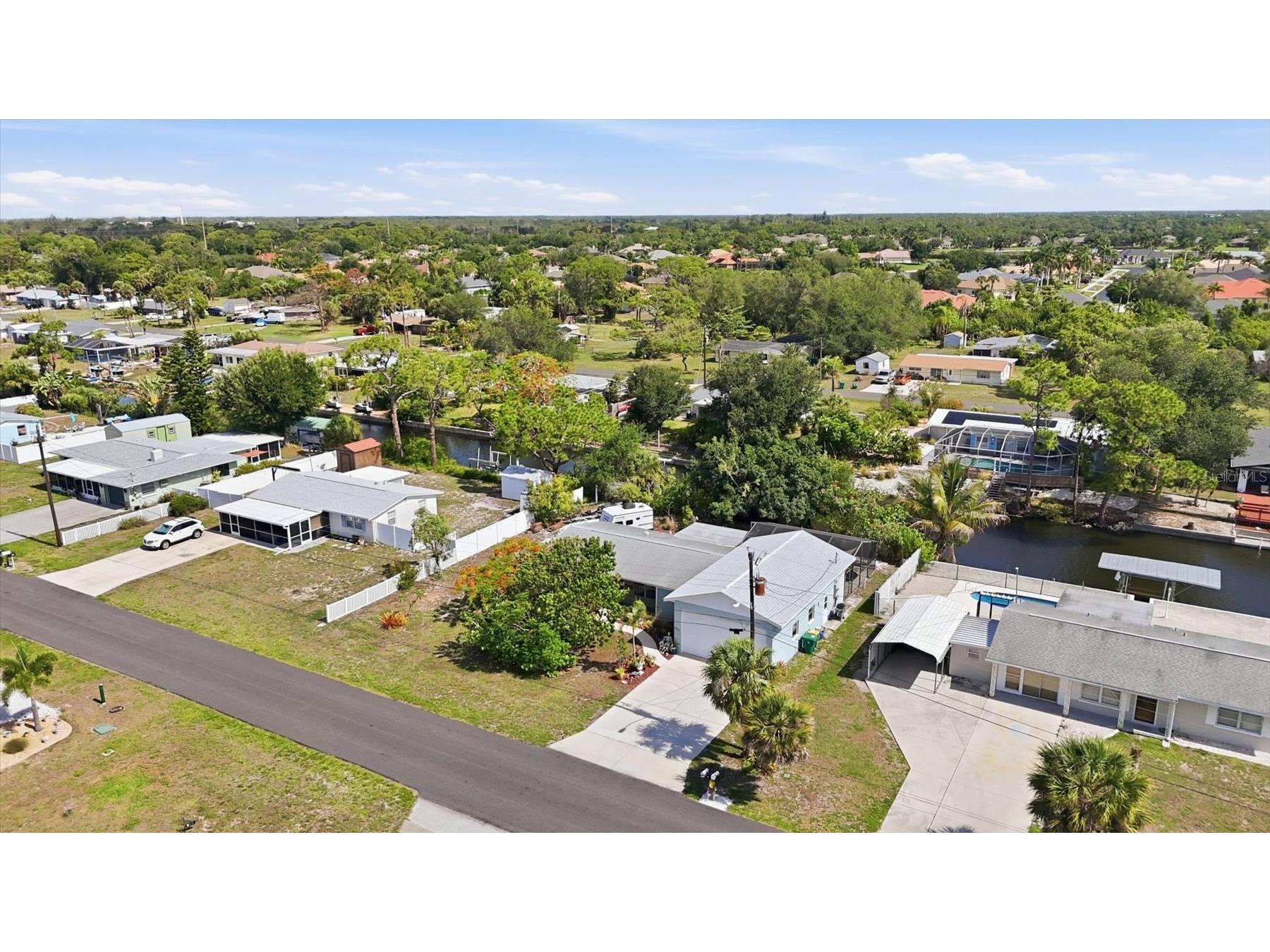852 E 6th Street Englewood FL 34223 - AINGER CREEK D6147609 image3
