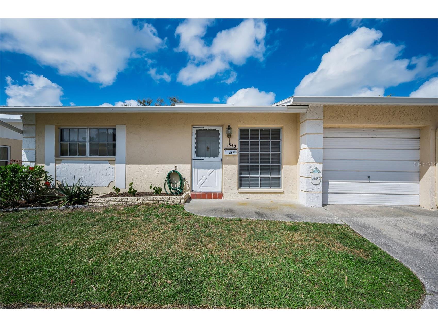 852 Oxford Court Dunedin FL 34698 TB8484787 image1
