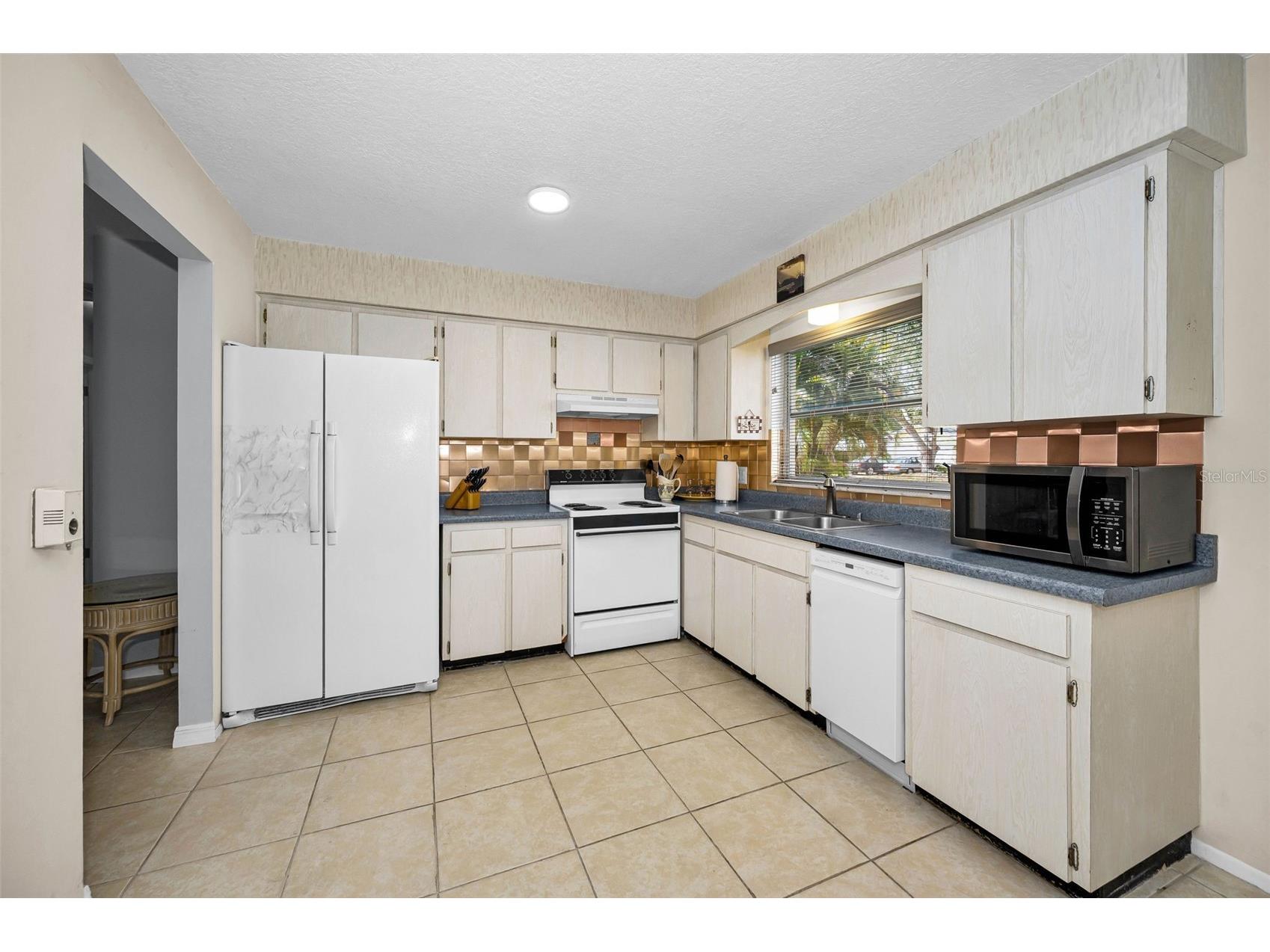 852 Oxford Court Dunedin FL 34698 TB8484787 image7