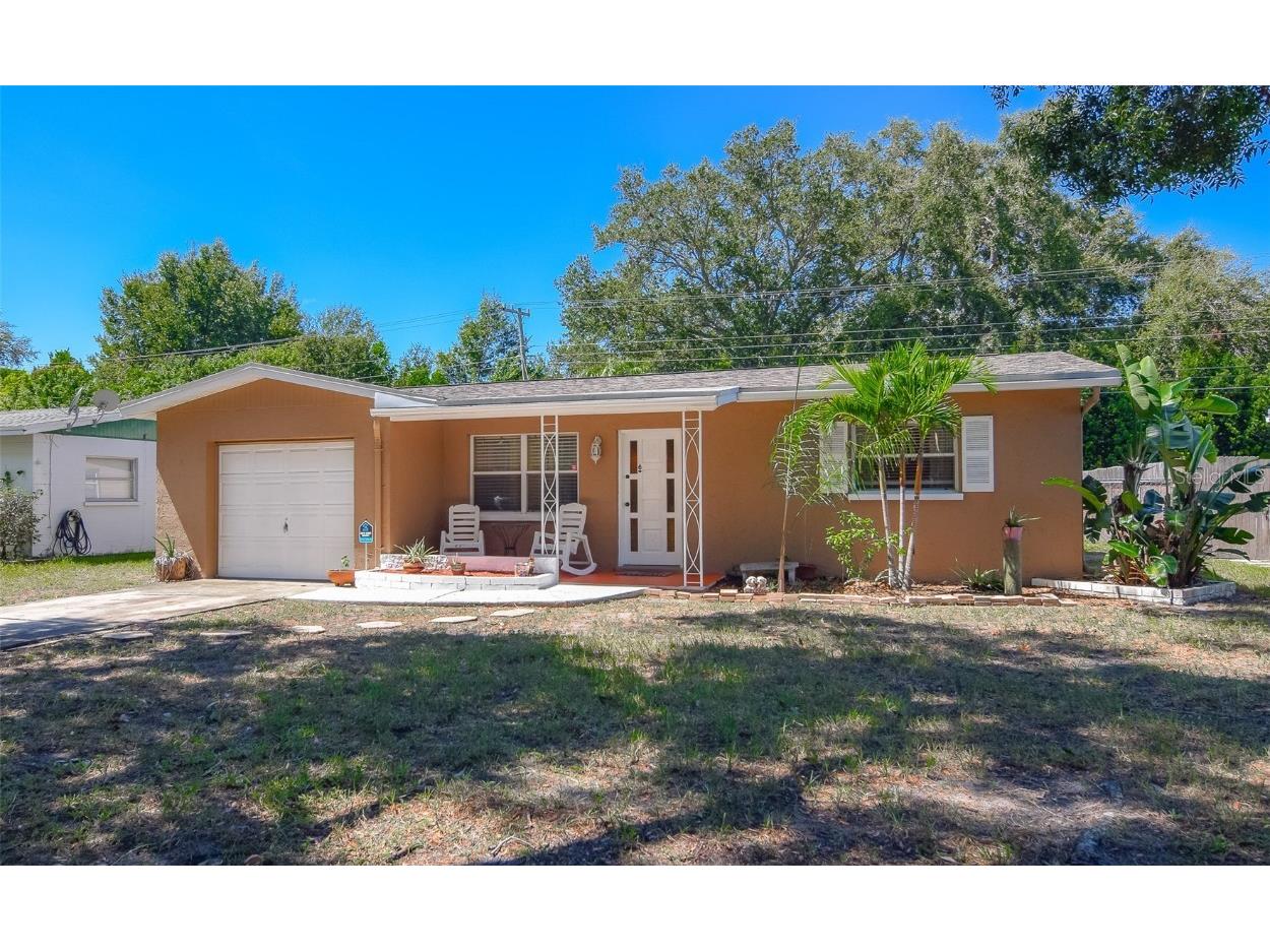 8520 109th Way Seminole FL 33772 U8215639 image1