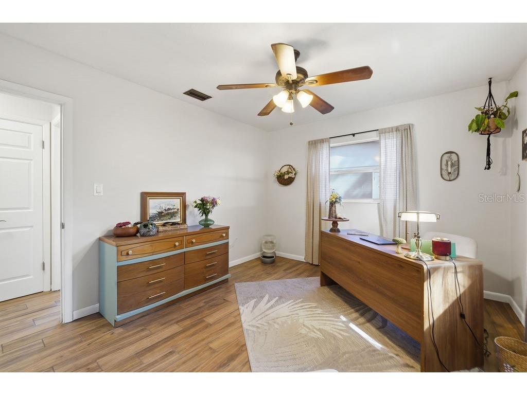8520 109th Way Seminole FL 33772 A4686088 image29