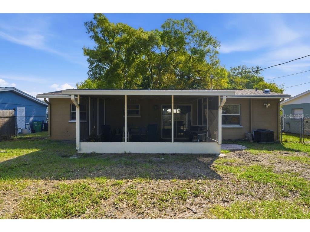 8520 109th Way Seminole FL 33772 A4686088 image36
