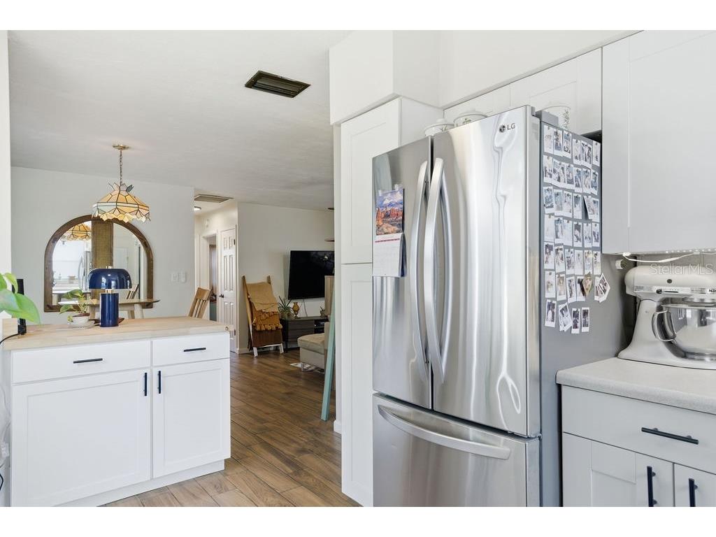 8520 109th Way Seminole FL 33772 A4686088 image8