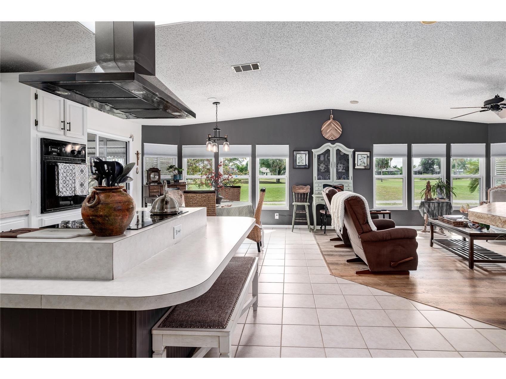 8520 Countess Avenue Circle Palmetto FL 34221 A4689650 image11