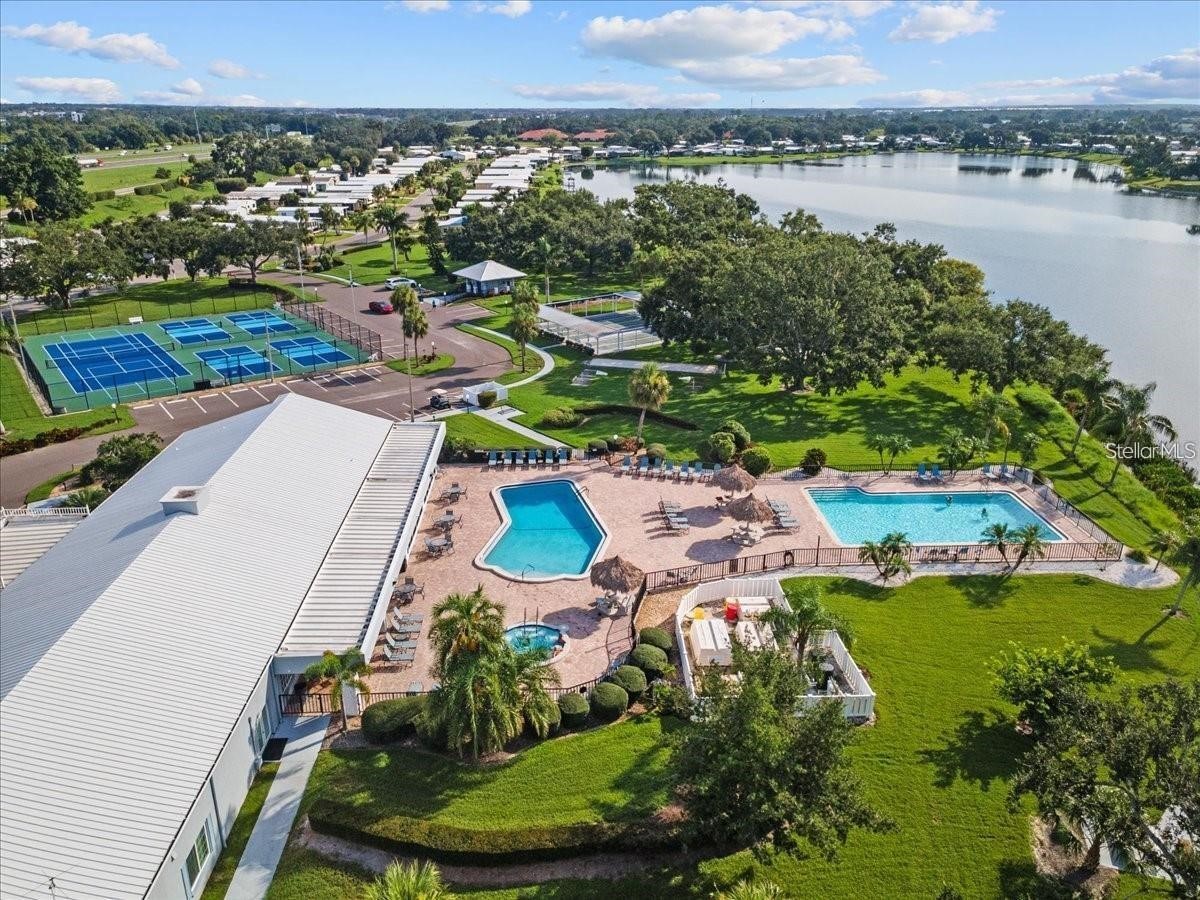 8520 Countess Avenue Circle Palmetto FL 34221 A4689650 image2
