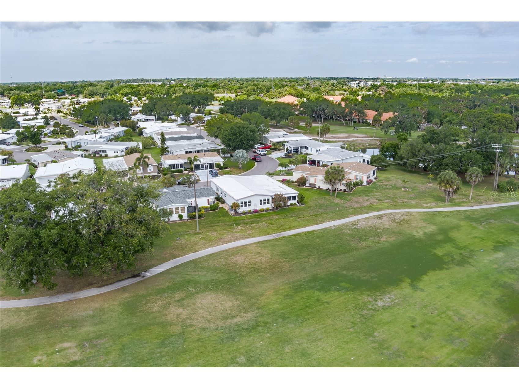 8520 Countess Avenue Circle Palmetto FL 34221 A4689650 image30