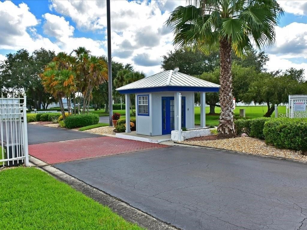 8520 Countess Avenue Circle Palmetto FL 34221 A4689650 image43