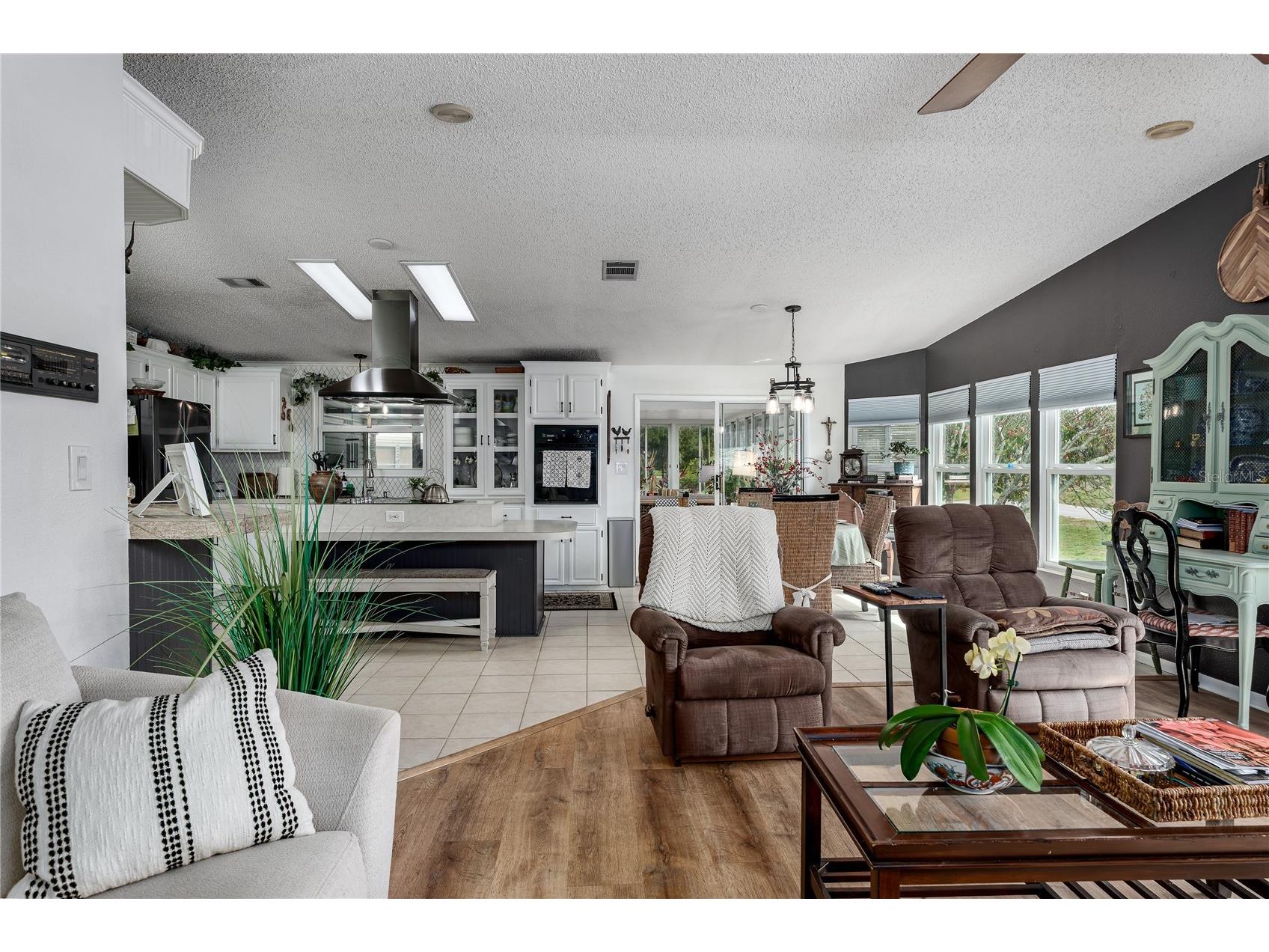 8520 Countess Avenue Circle Palmetto FL 34221 A4689650 image9