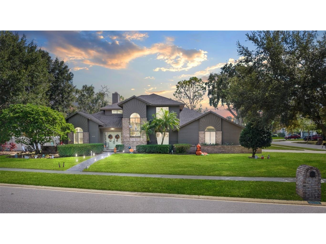 8520 Sand Lake Shores Dr Orlando FL 32836 - Big Sand Lake O6152080 image1
