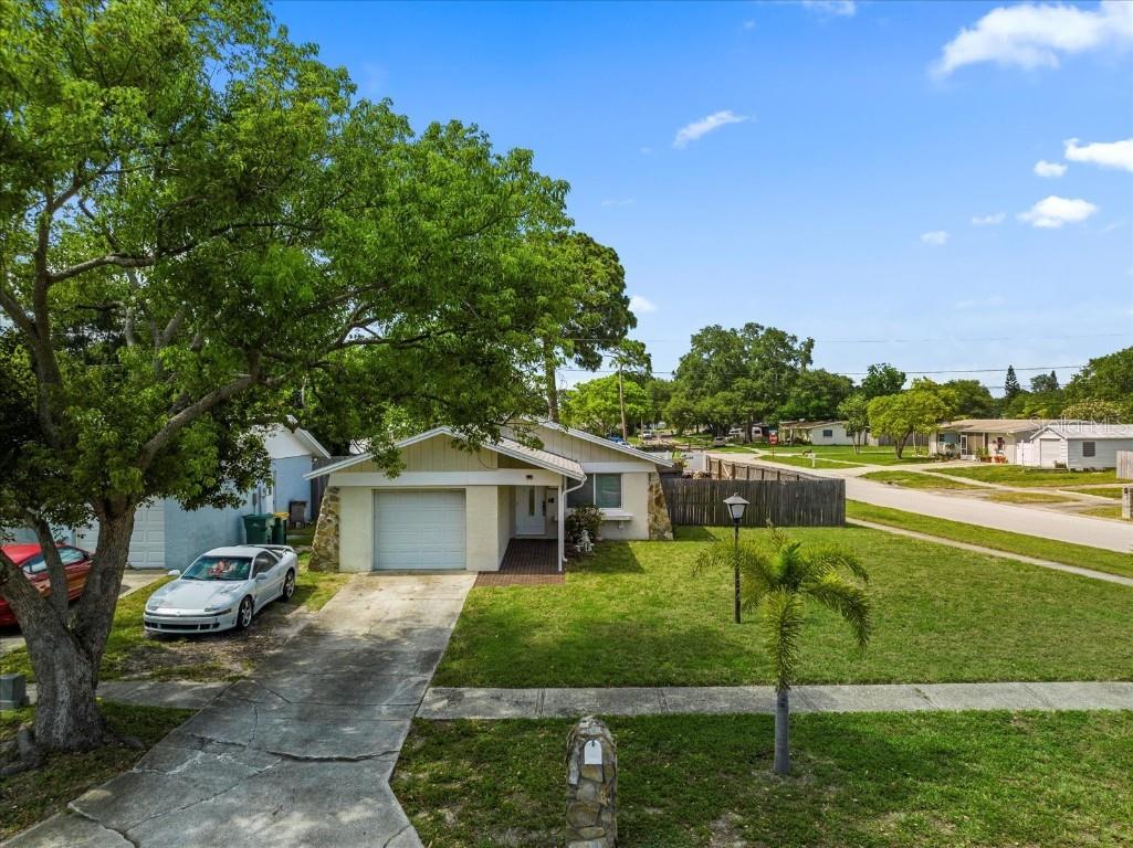 8521 79th Ave Seminole FL 33777 C7481097 image1