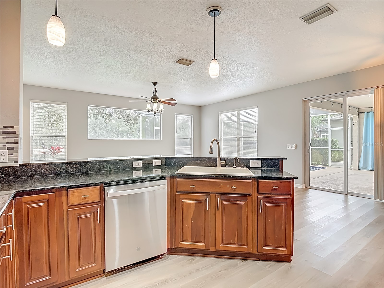 8521 Bramwell Way Tampa FL 33647 TB8460834 image24