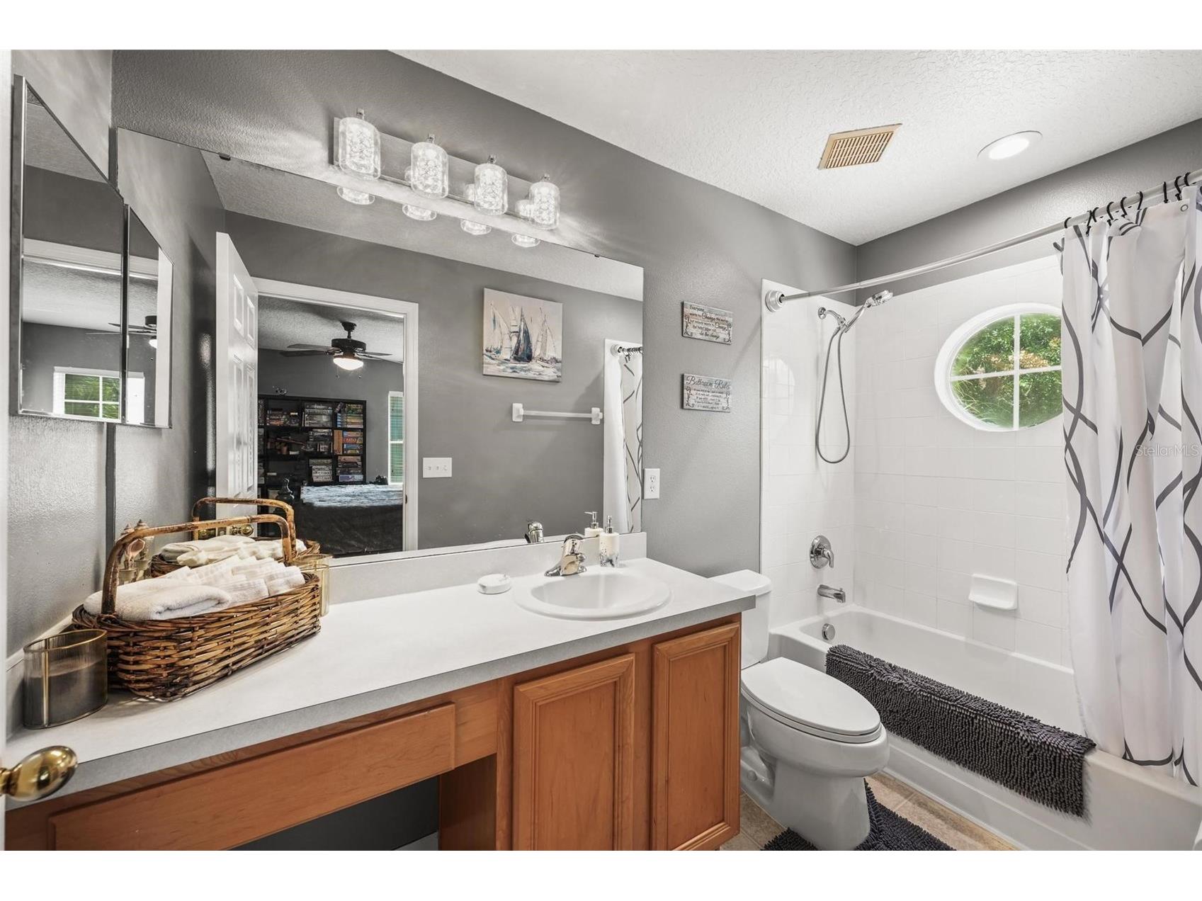 8521 Palm Harbor Drive Kissimmee FL 34747 O6422468 image23