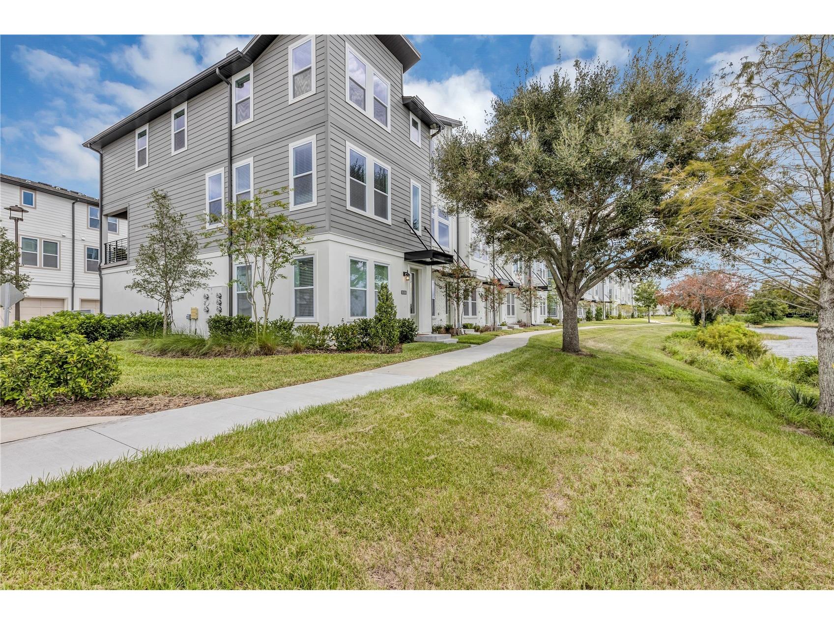 8522 Warburg Alley Orlando FL 32827 O6334458 image1