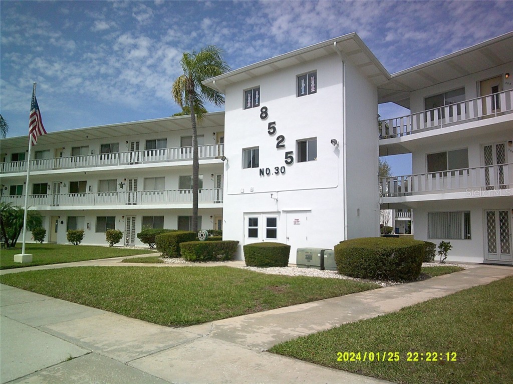 8525 111th Street #103 Seminole FL 33772 U8234936 image1