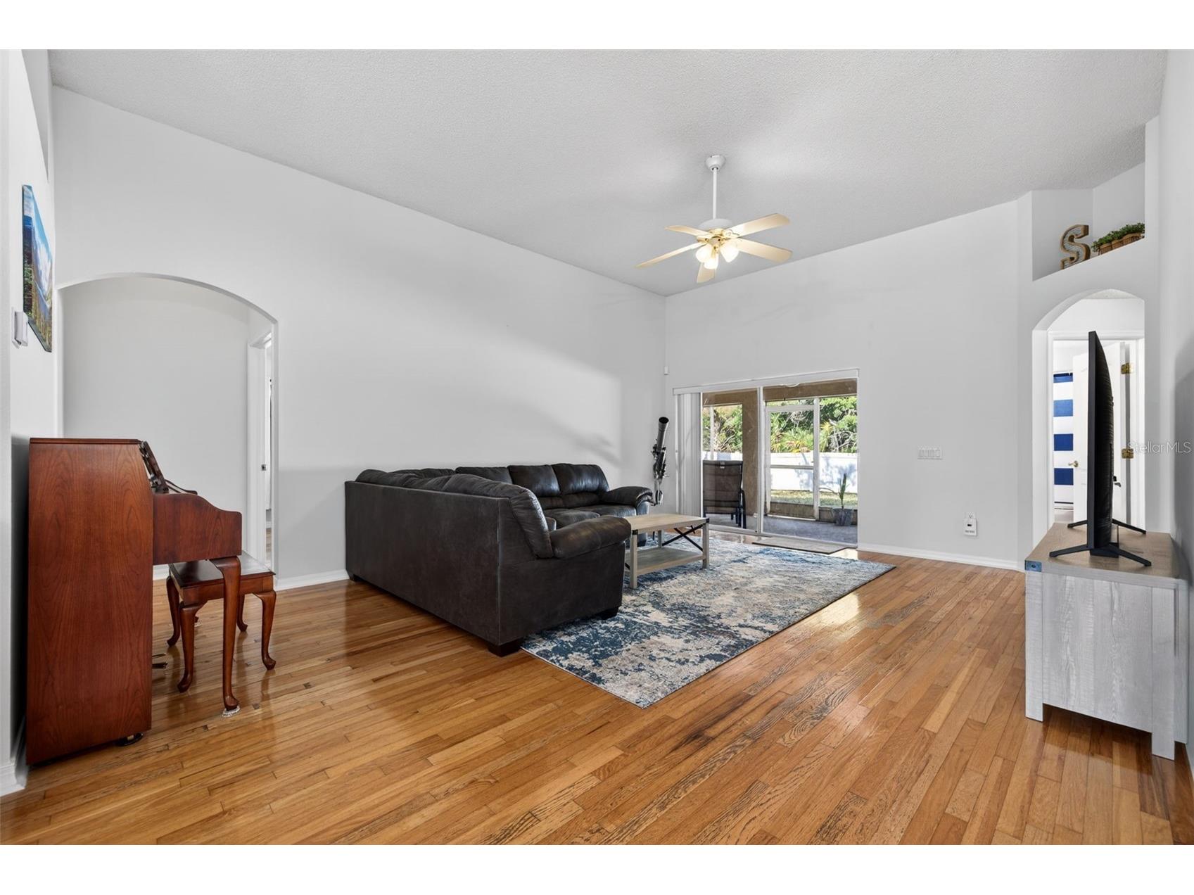 8525 Heyward Road Tampa FL 33635 TB8496896 image16