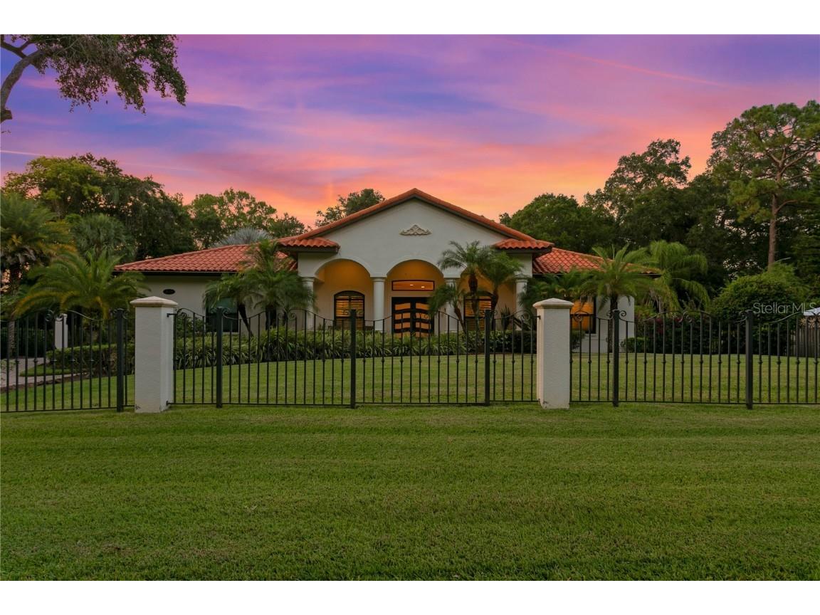 8525 Robin Hood Drive Tampa FL 33615 T3446708 image1