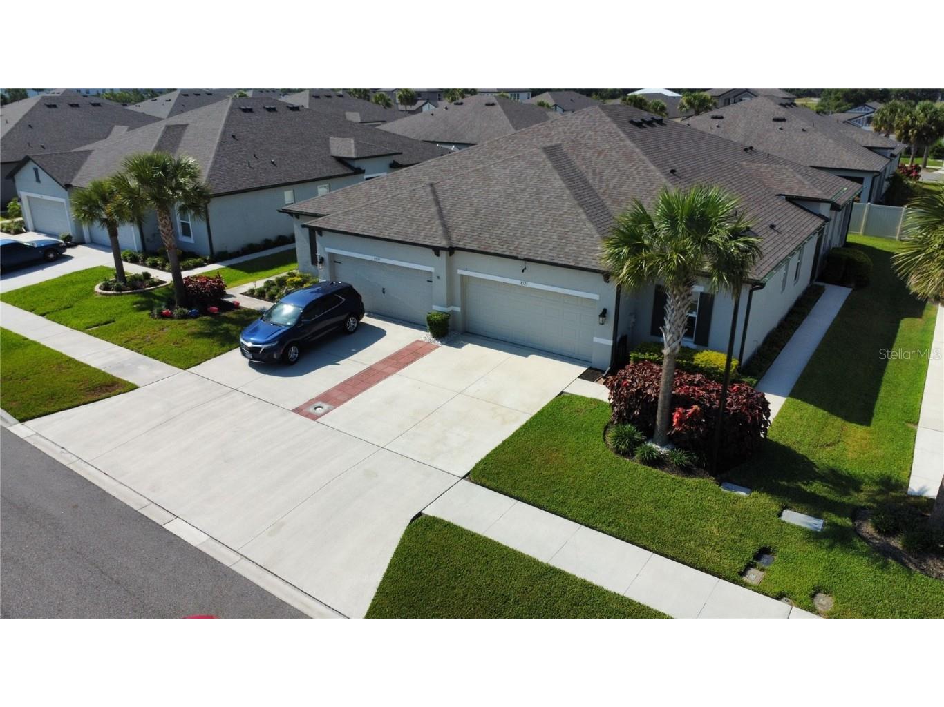 8525 Whispering Street Sarasota FL 34240 A4611458 image1