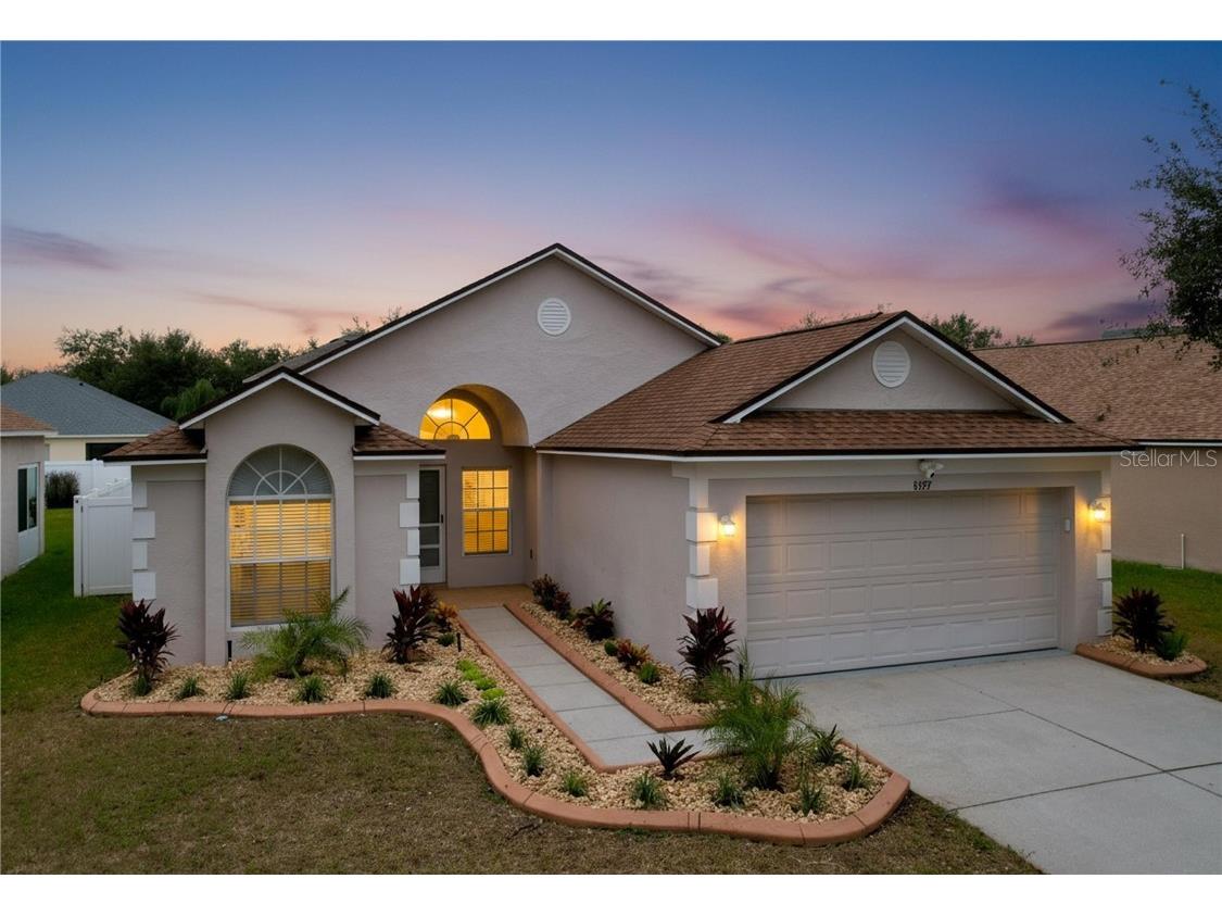 8527 Carriage Pointe Drive Gibsonton FL 33534 TB8441652 image1