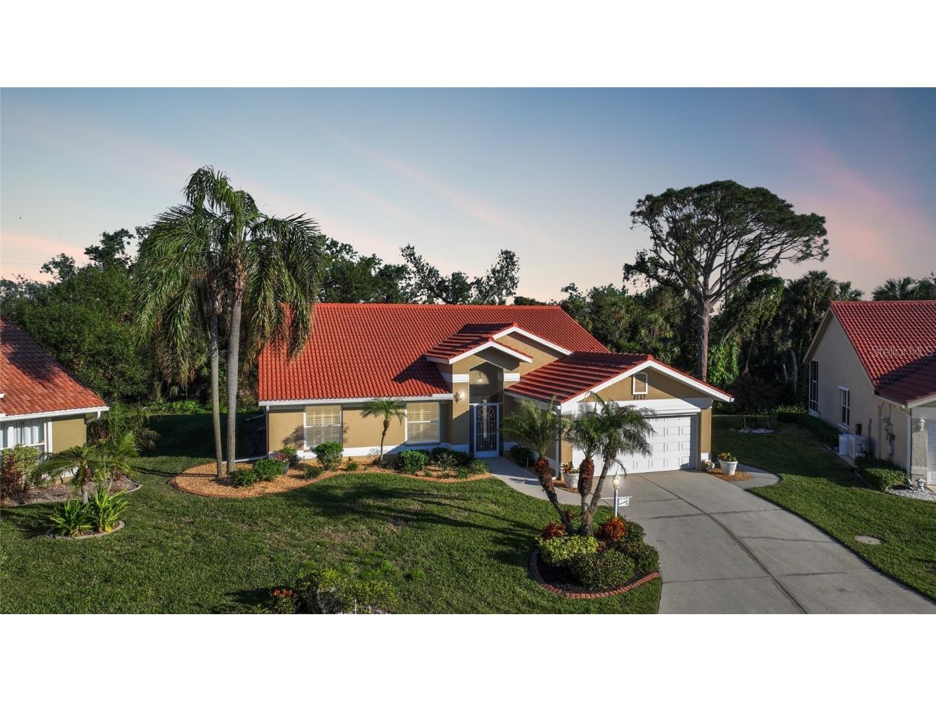 8527 Creekview Lane Englewood FL 34224 D6139675 image1