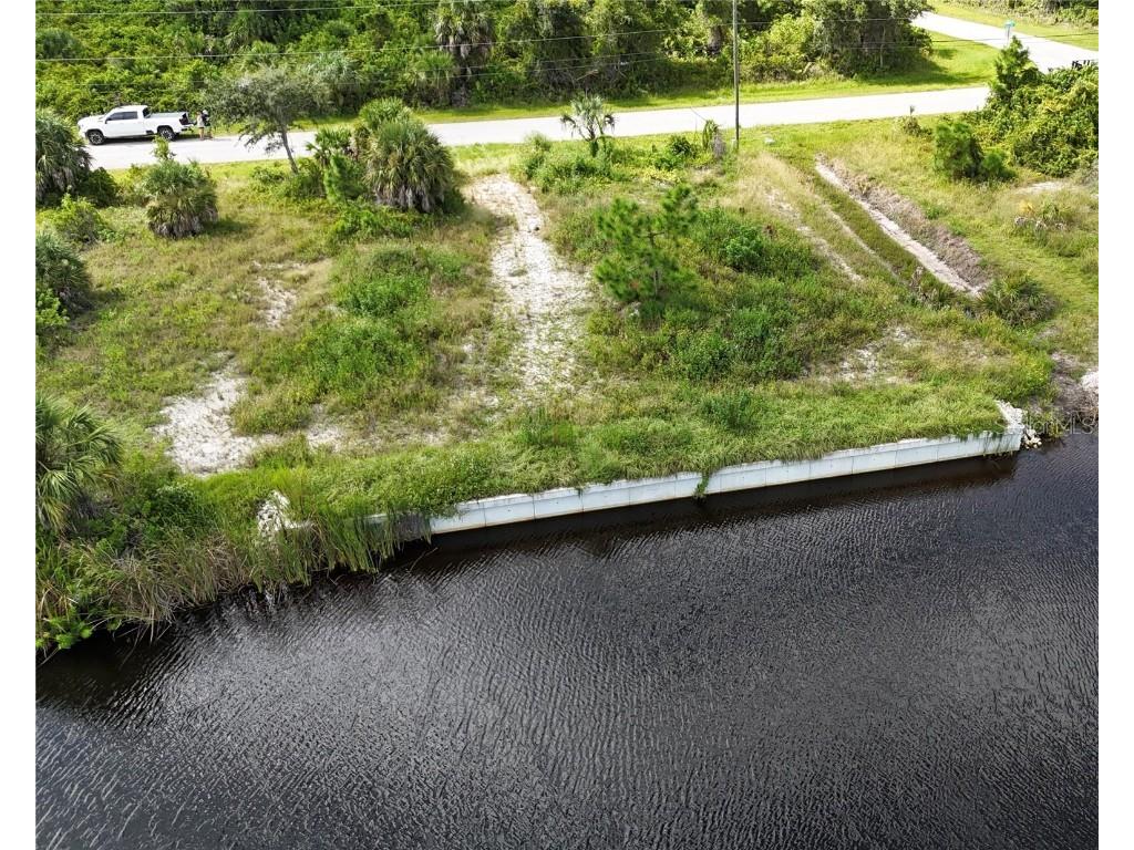 8528 Santa Cruz Drive Port Charlotte FL 33981 - SANTA CRUZ WATERWAY C7513705 image1