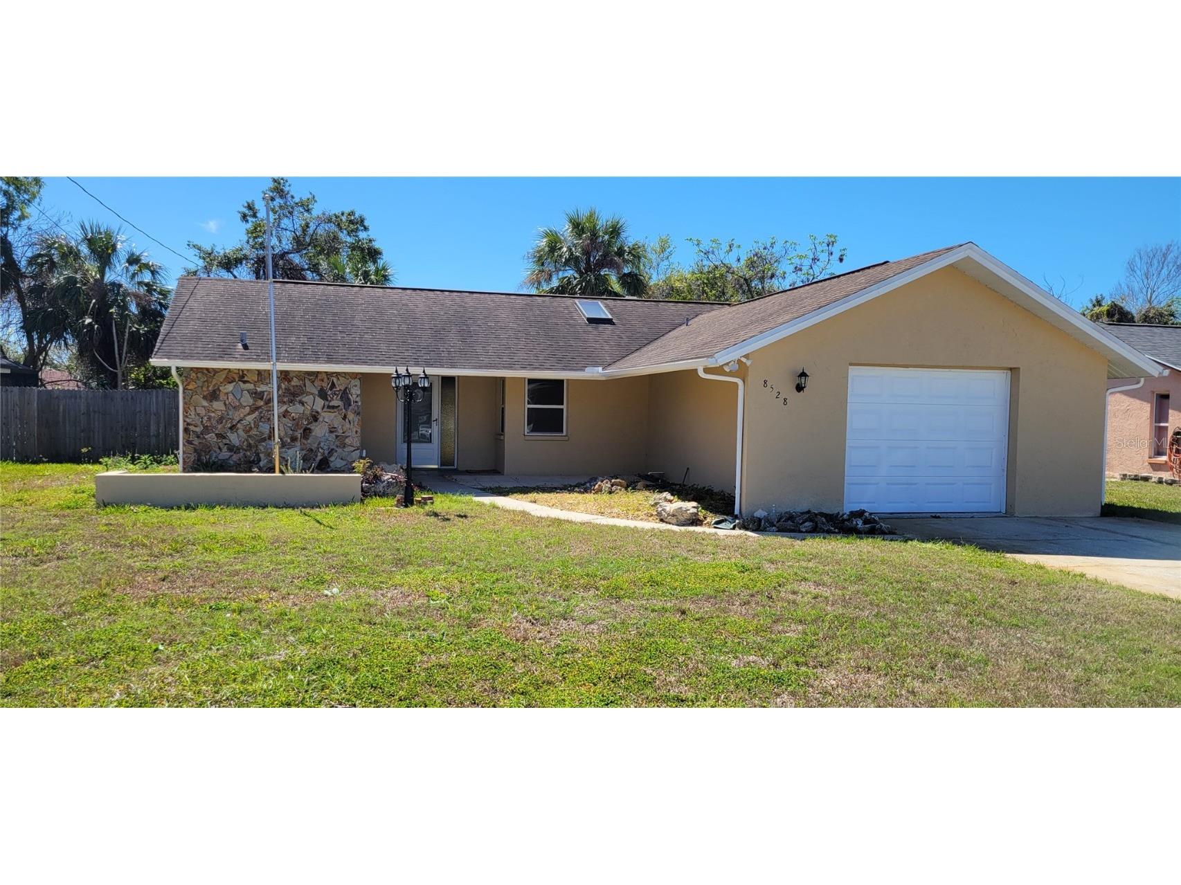 8528 Viva Via Drive Hudson FL 34667 W7873154 image1