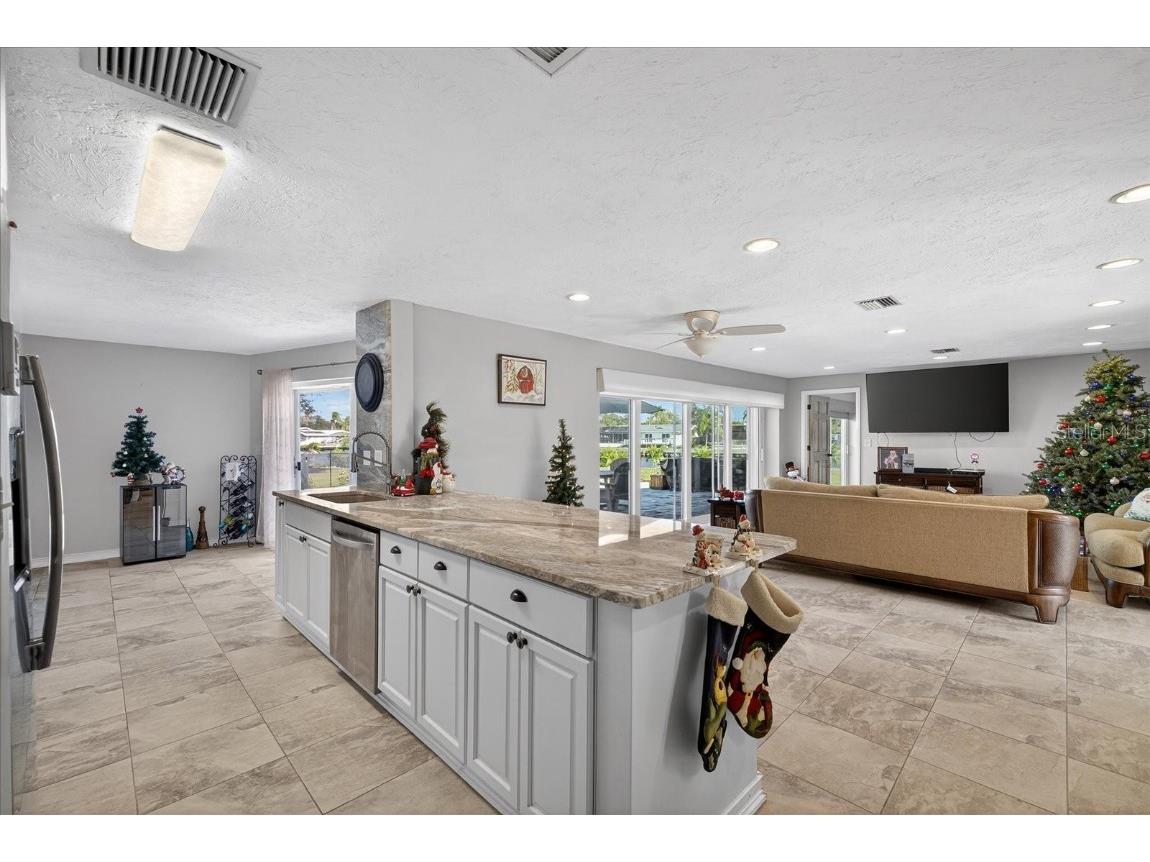 853 Seacrest Drive Largo FL 33771 TB8461255 image13