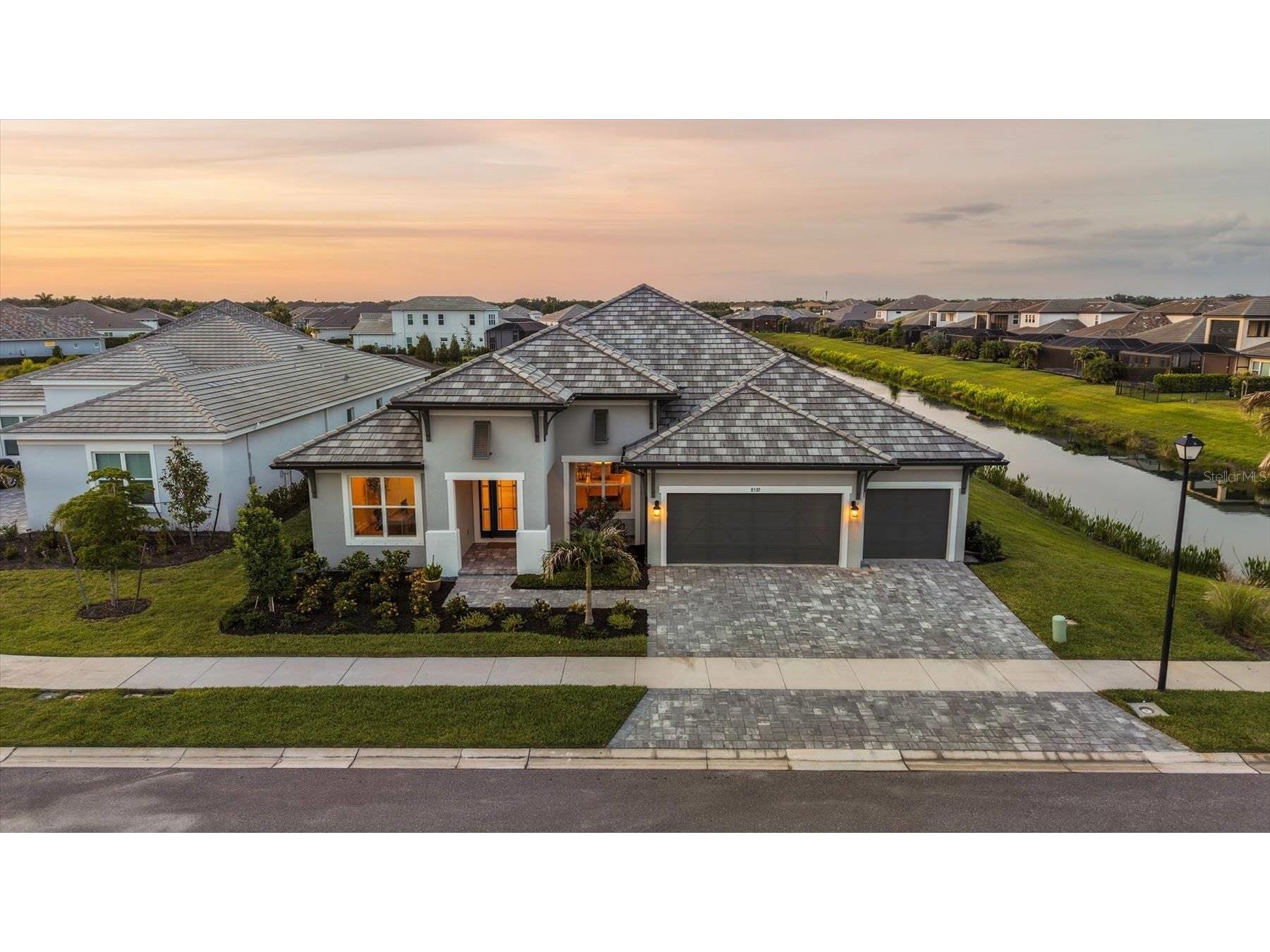 8532 Beechlake Court Sarasota FL 34240 TB8505970 image1