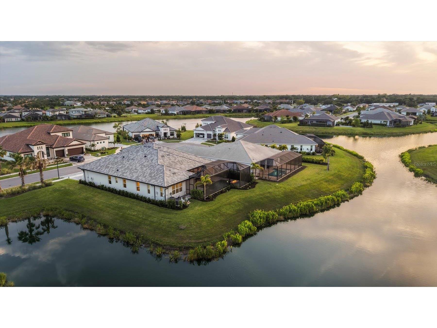 8532 Beechlake Court Sarasota FL 34240 TB8505970 image36