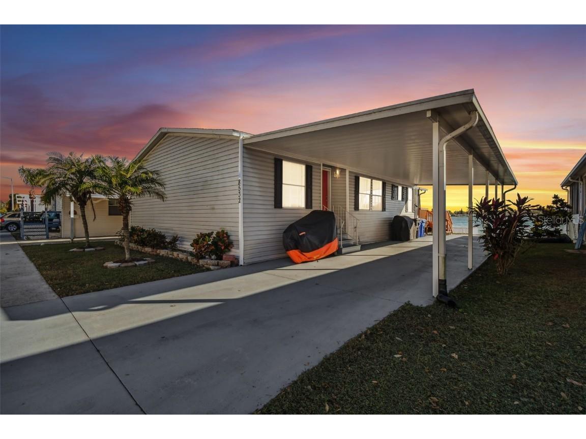 8532 Fantasia Park Way Riverview FL 33578 - LAKE FANTASIA TB8325418 image1