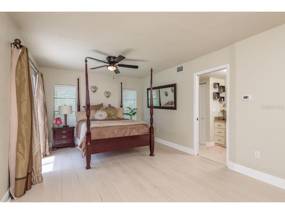 8532 Kumquat Avenue Seminole FL 33777 TB8409625 image31