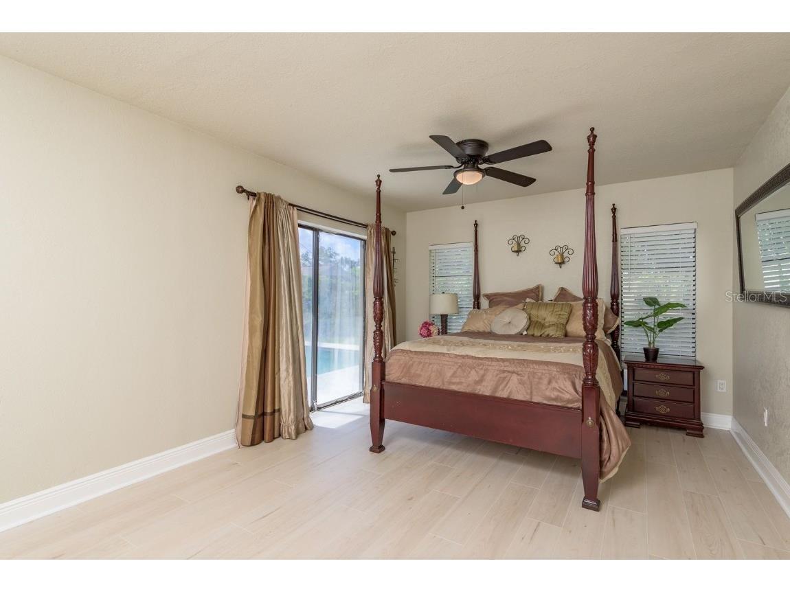 8532 Kumquat Avenue Seminole FL 33777 TB8409625 image32