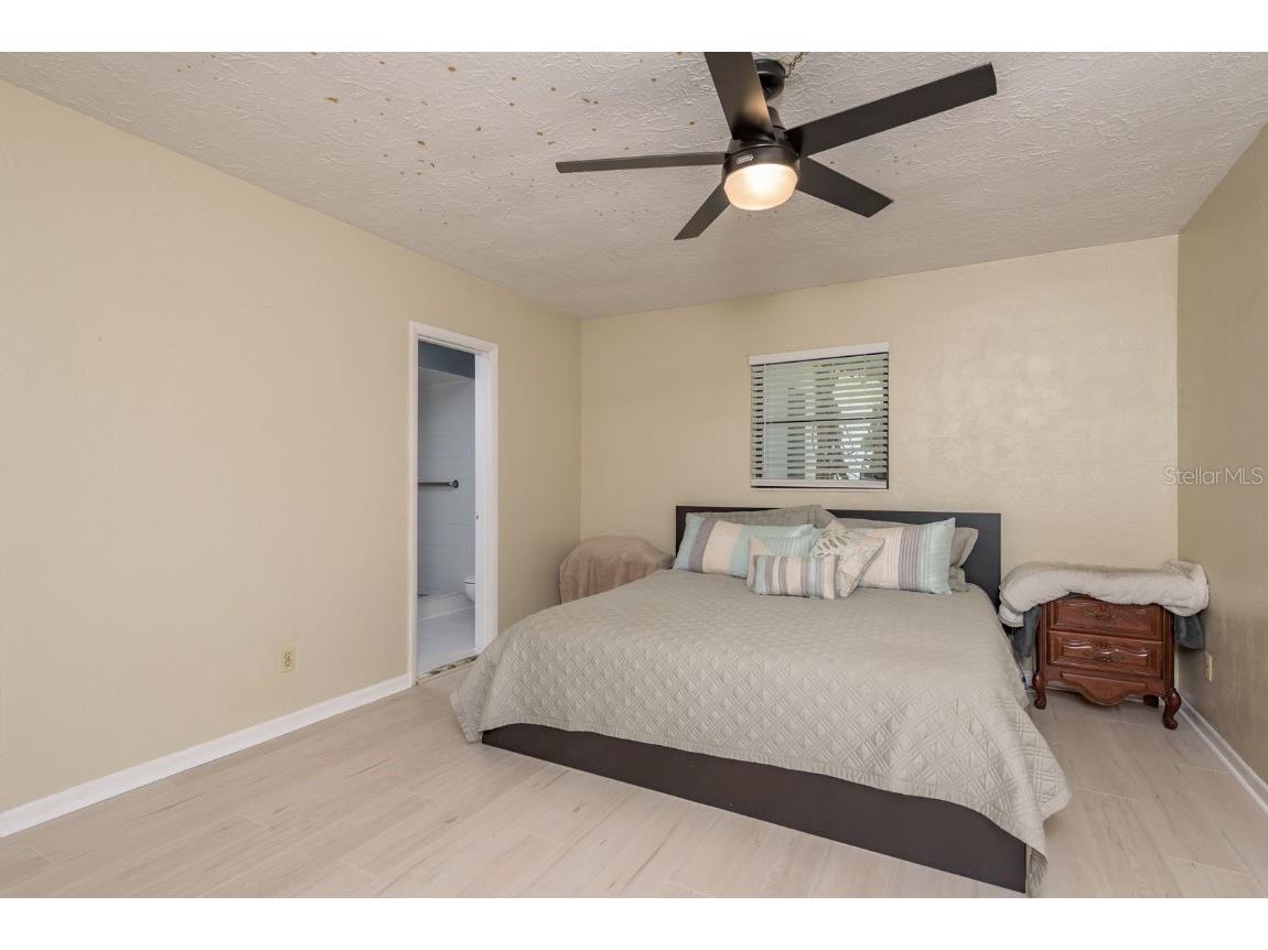 8532 Kumquat Avenue Seminole FL 33777 TB8409625 image41