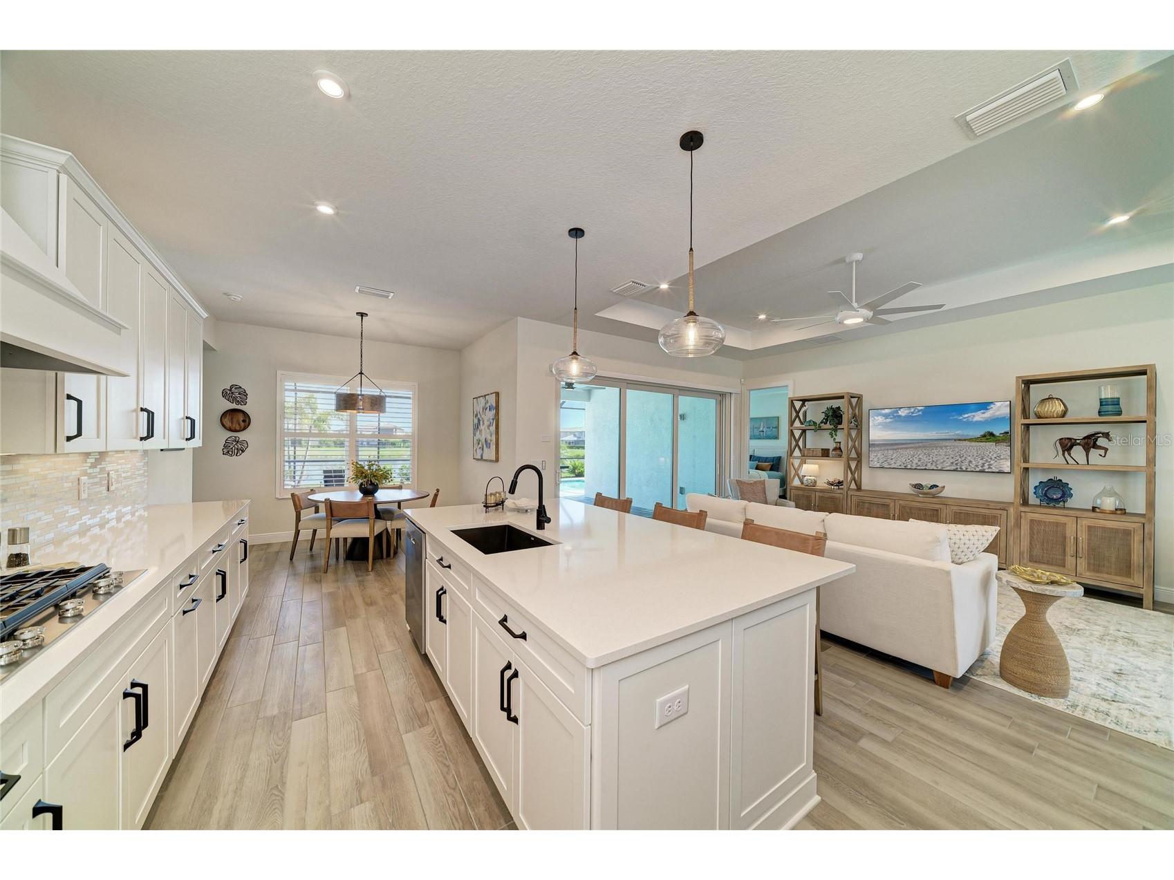 8533 Beechlake Court Sarasota FL 34240 A4694964 image17