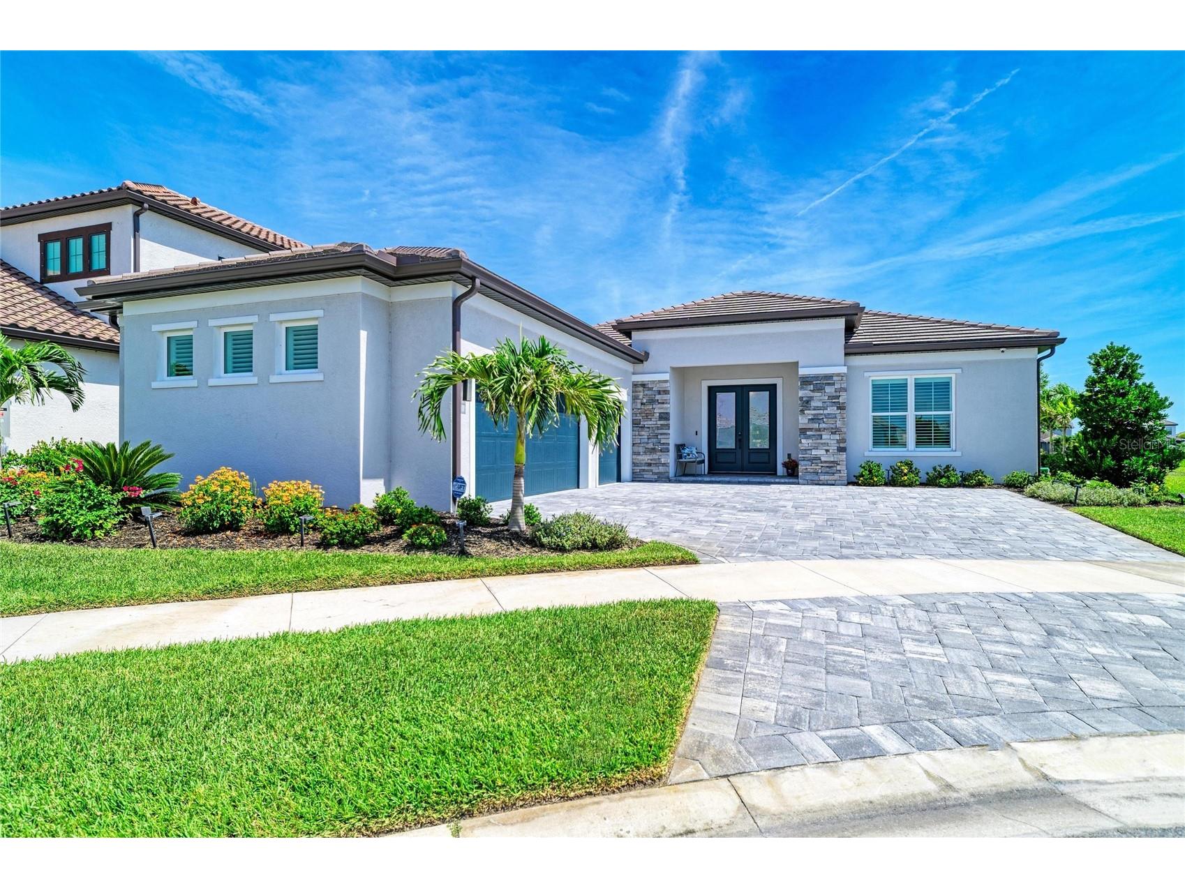8533 Beechlake Court Sarasota FL 34240 A4694964 image2