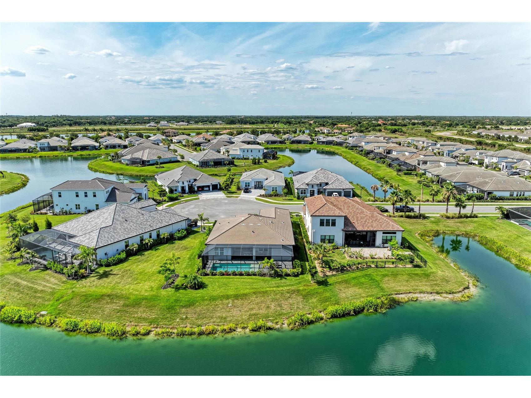 8533 Beechlake Court Sarasota FL 34240 A4694964 image3