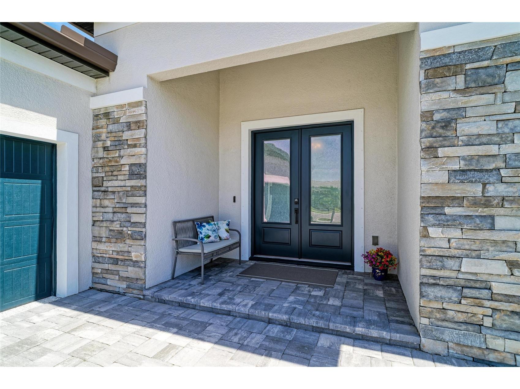 8533 Beechlake Court Sarasota FL 34240 A4694964 image6
