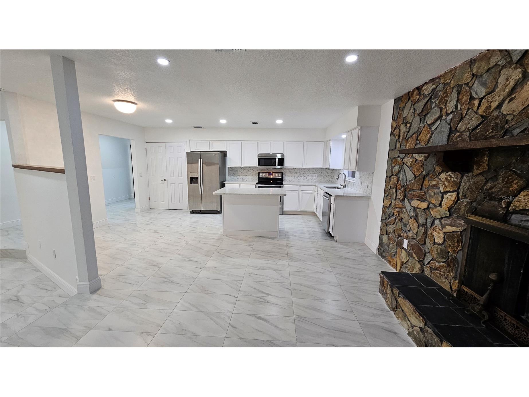 8533 Viva Via Drive Hudson FL 34667 TB8472936 image13