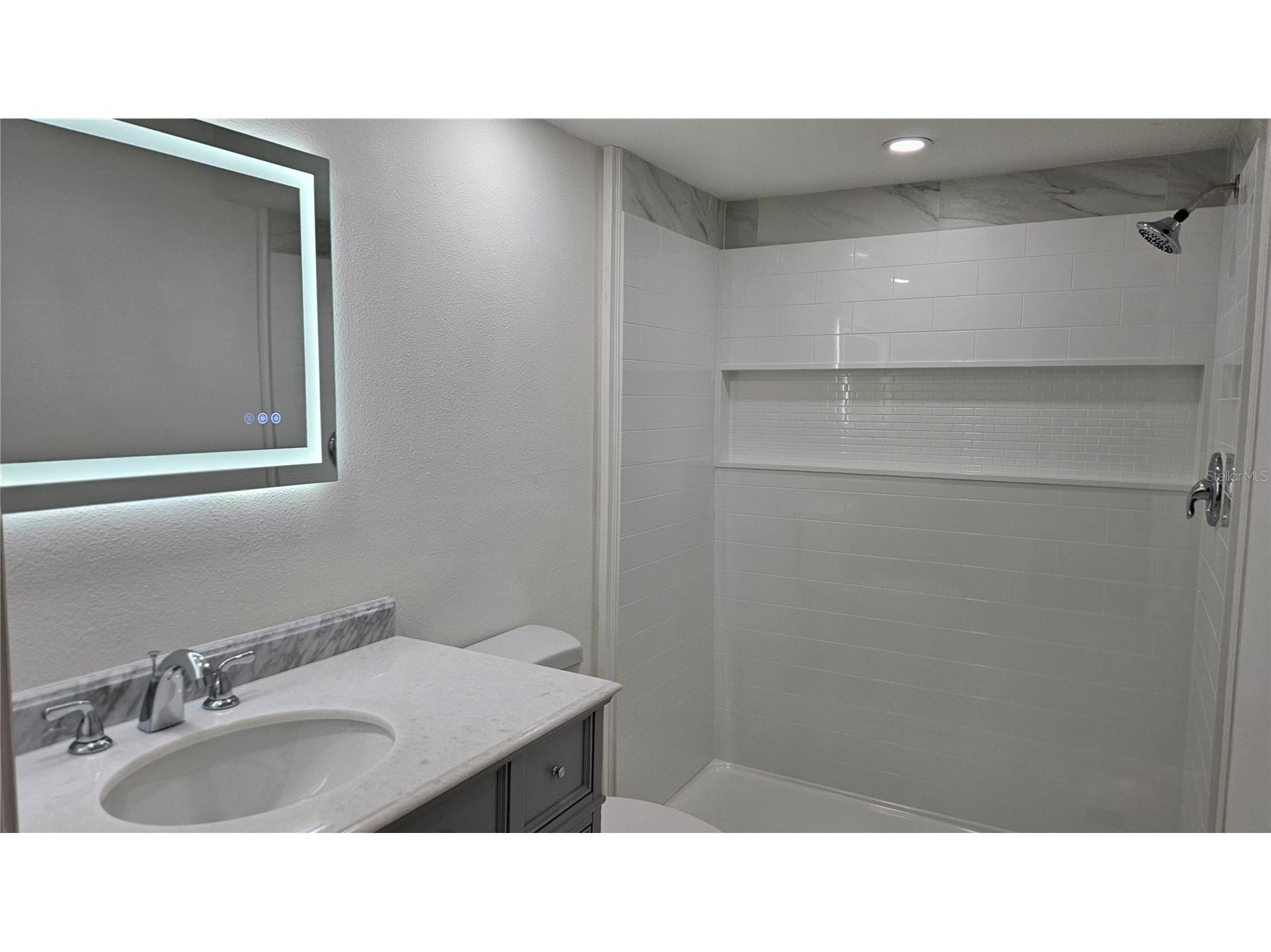 8533 Viva Via Drive Hudson FL 34667 TB8472936 image25