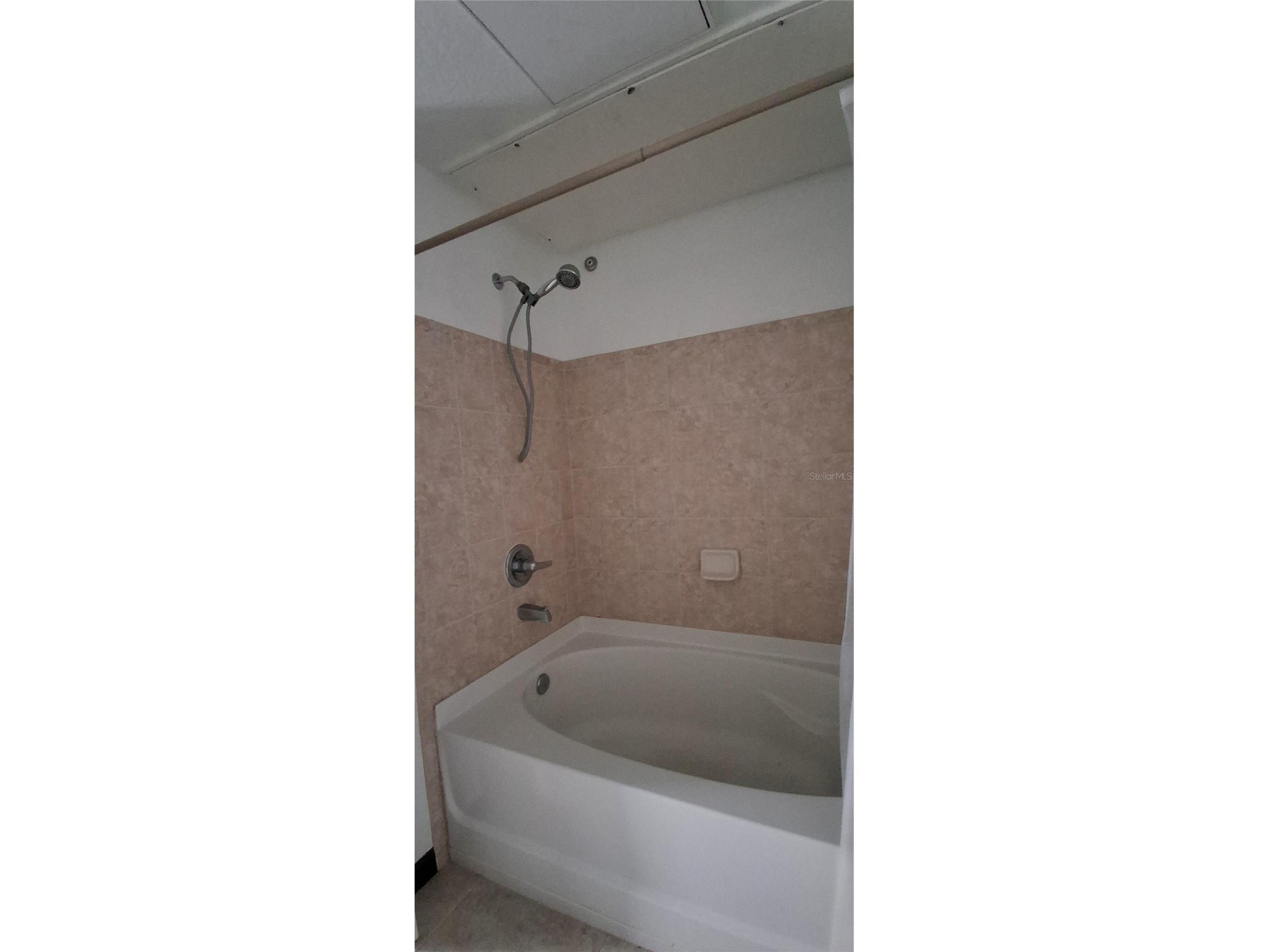 8539 Gate Parkway W #1737 Jacksonville FL 32216 A4700009 image24
