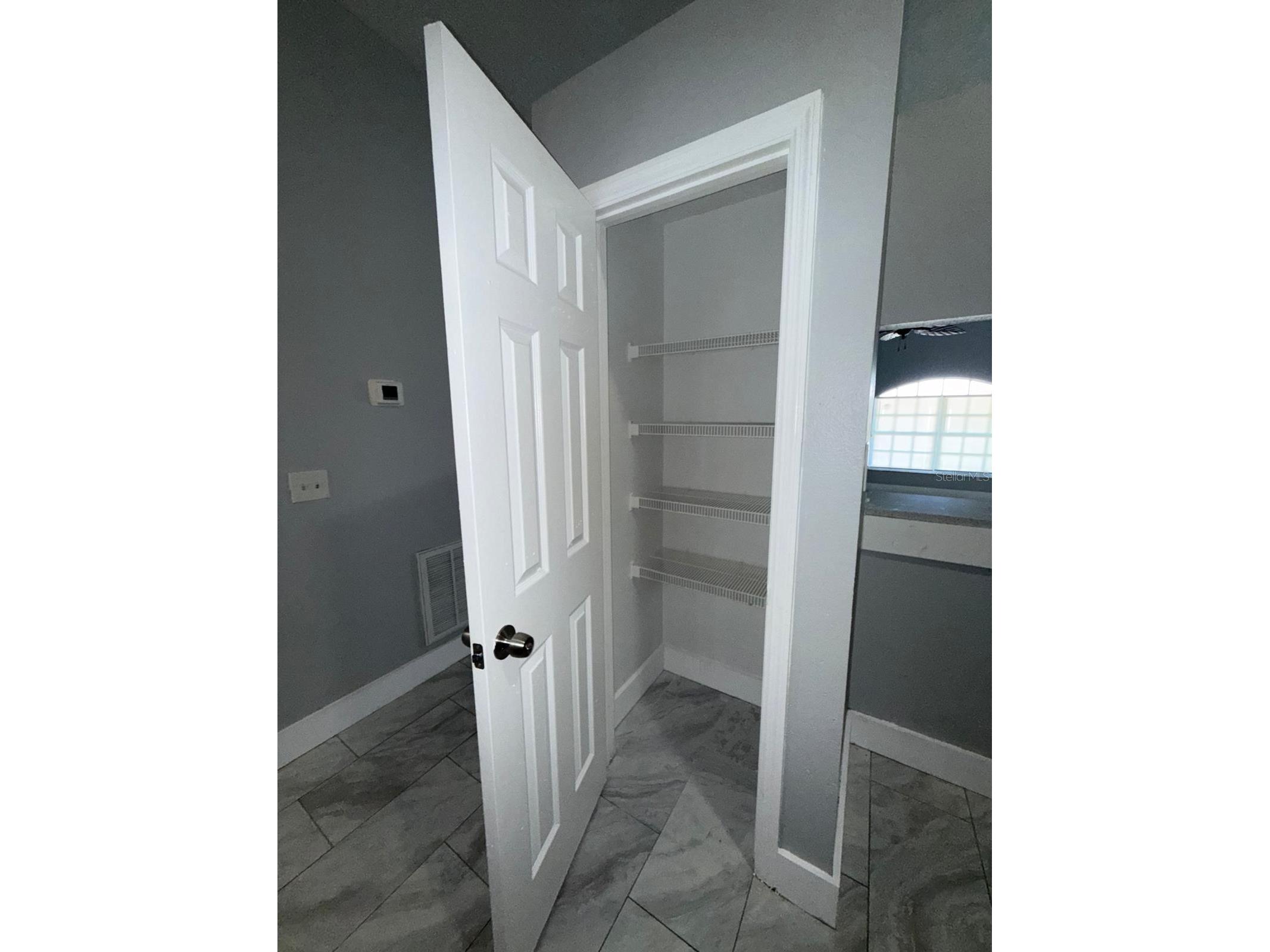 8539 N Hyaleah Road Tampa FL 33617 TB8507309 image11