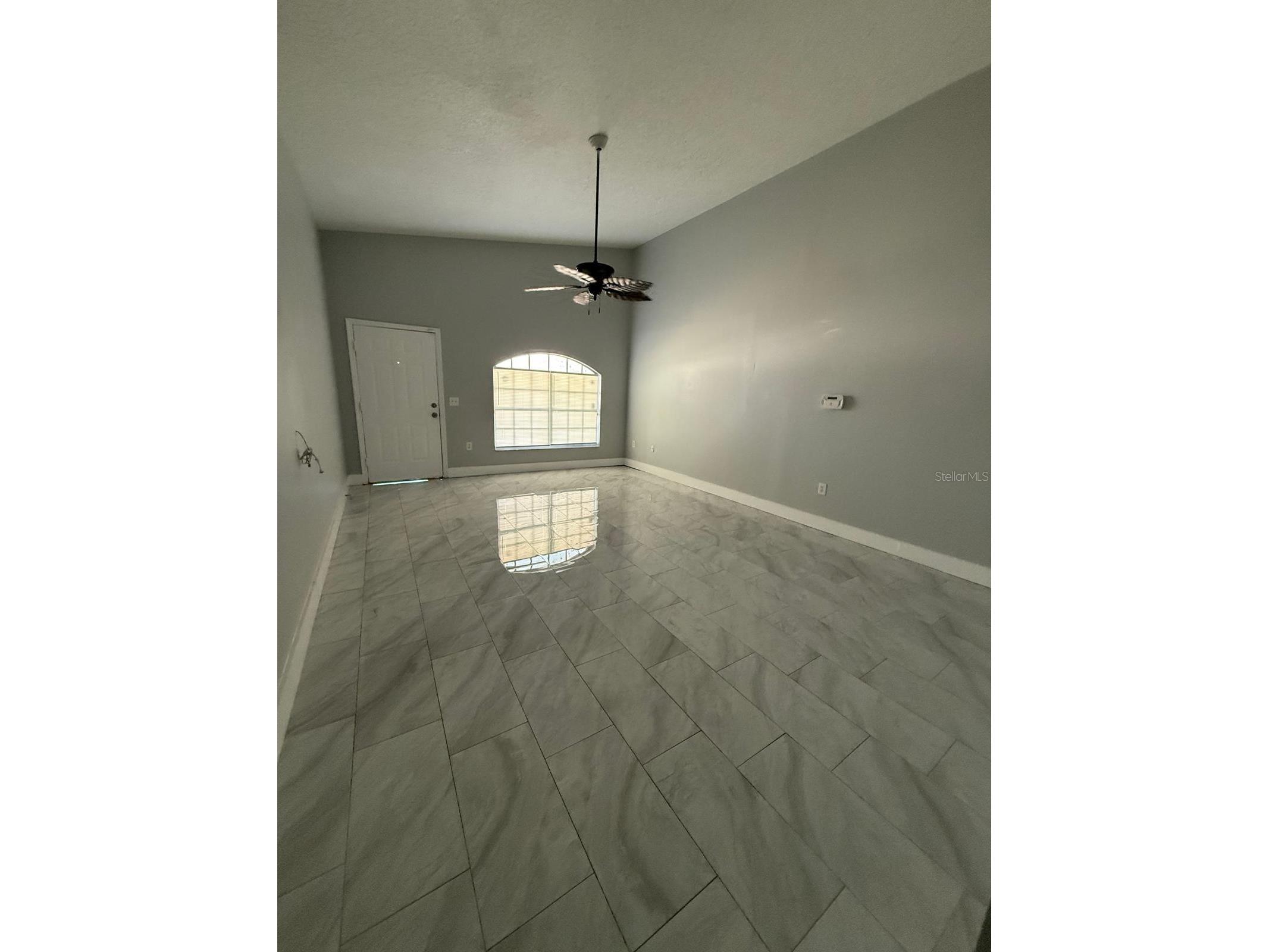 8539 N Hyaleah Road Tampa FL 33617 TB8507309 image4