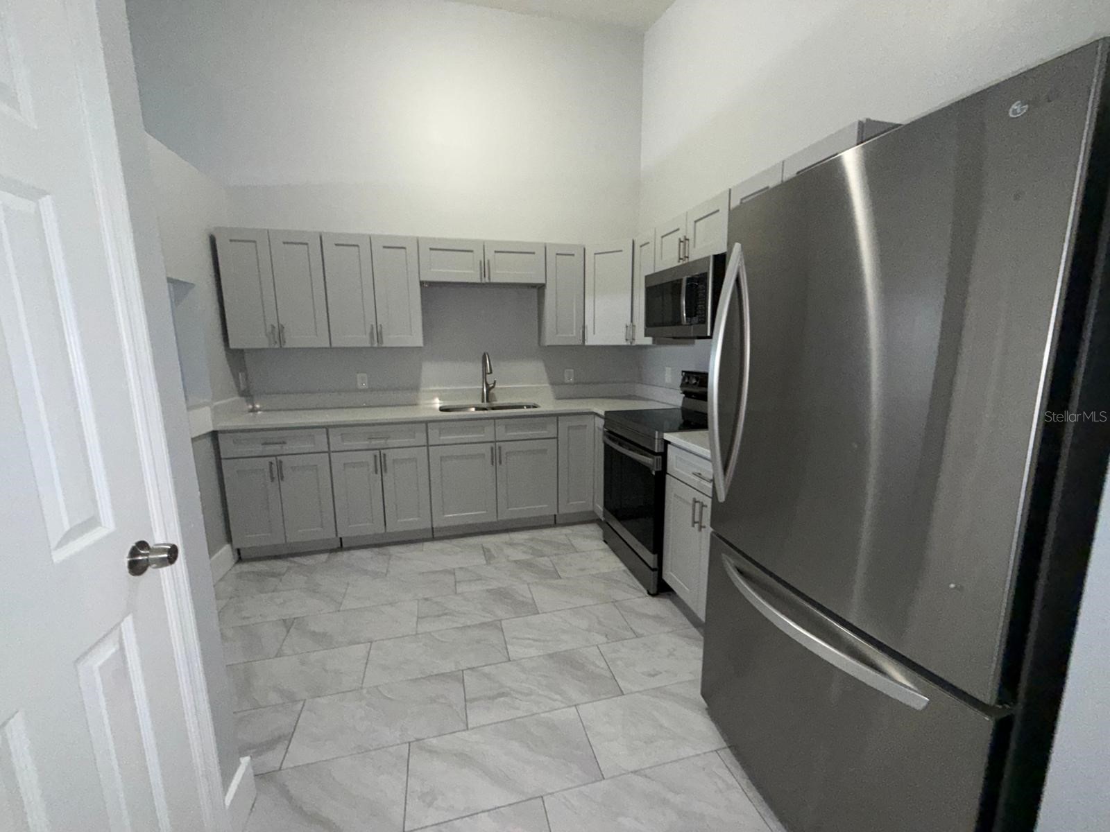 8539 N Hyaleah Road Tampa FL 33617 TB8507309 image8