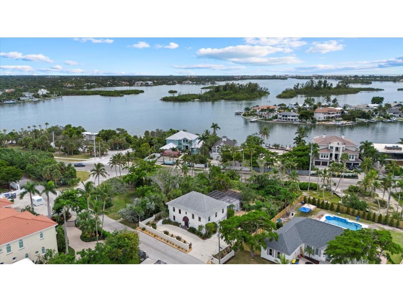 854 Norsota Way Sarasota FL 34242 - SARASOTA BAY A4665123 image2