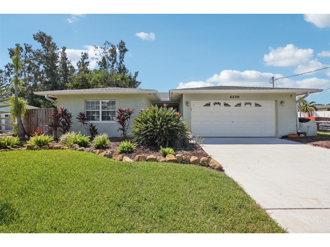 8540 Riverside Drive NE Saint Petersburg FL 33702 TB8428623 image1