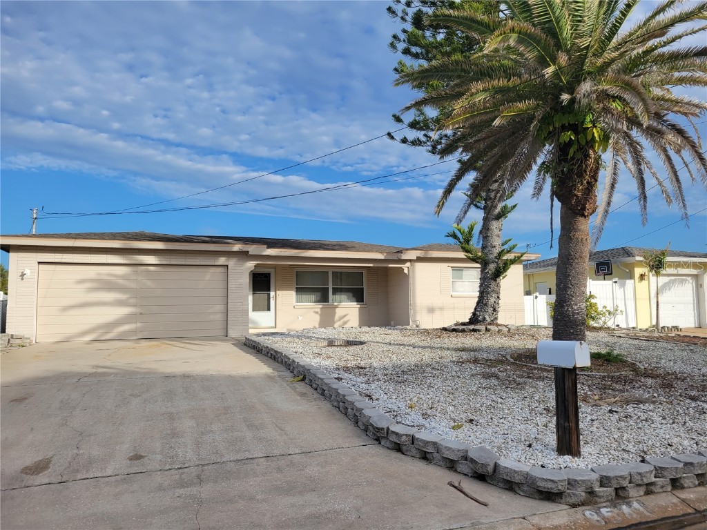8541 42nd Avenue N Saint Petersburg FL 33709 - INTRACOASTAL WATER U8227457 image1