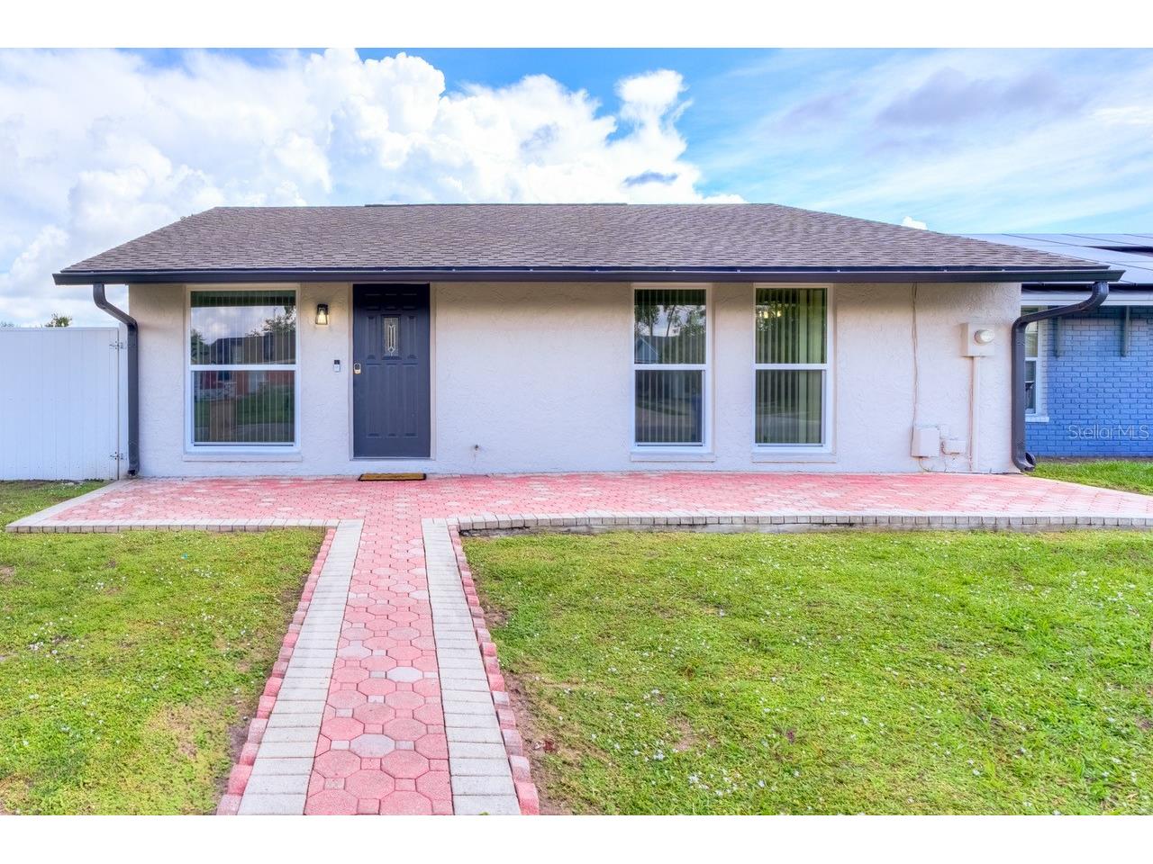 8541 Briar Grove Circle Tampa FL 33615 TB8521857 image1