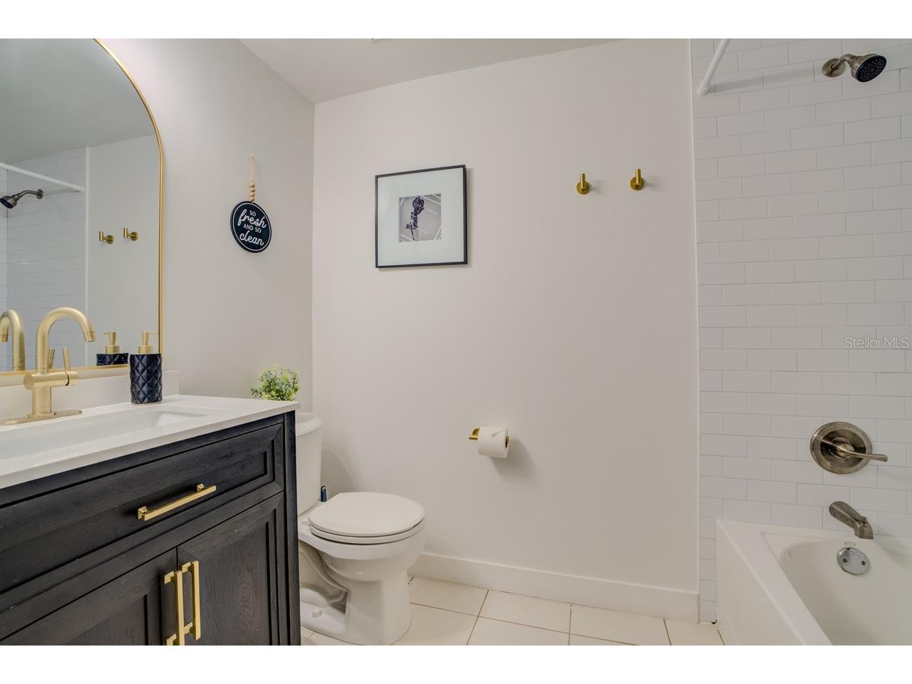 8541 Briar Grove Circle Tampa FL 33615 TB8521857 image16