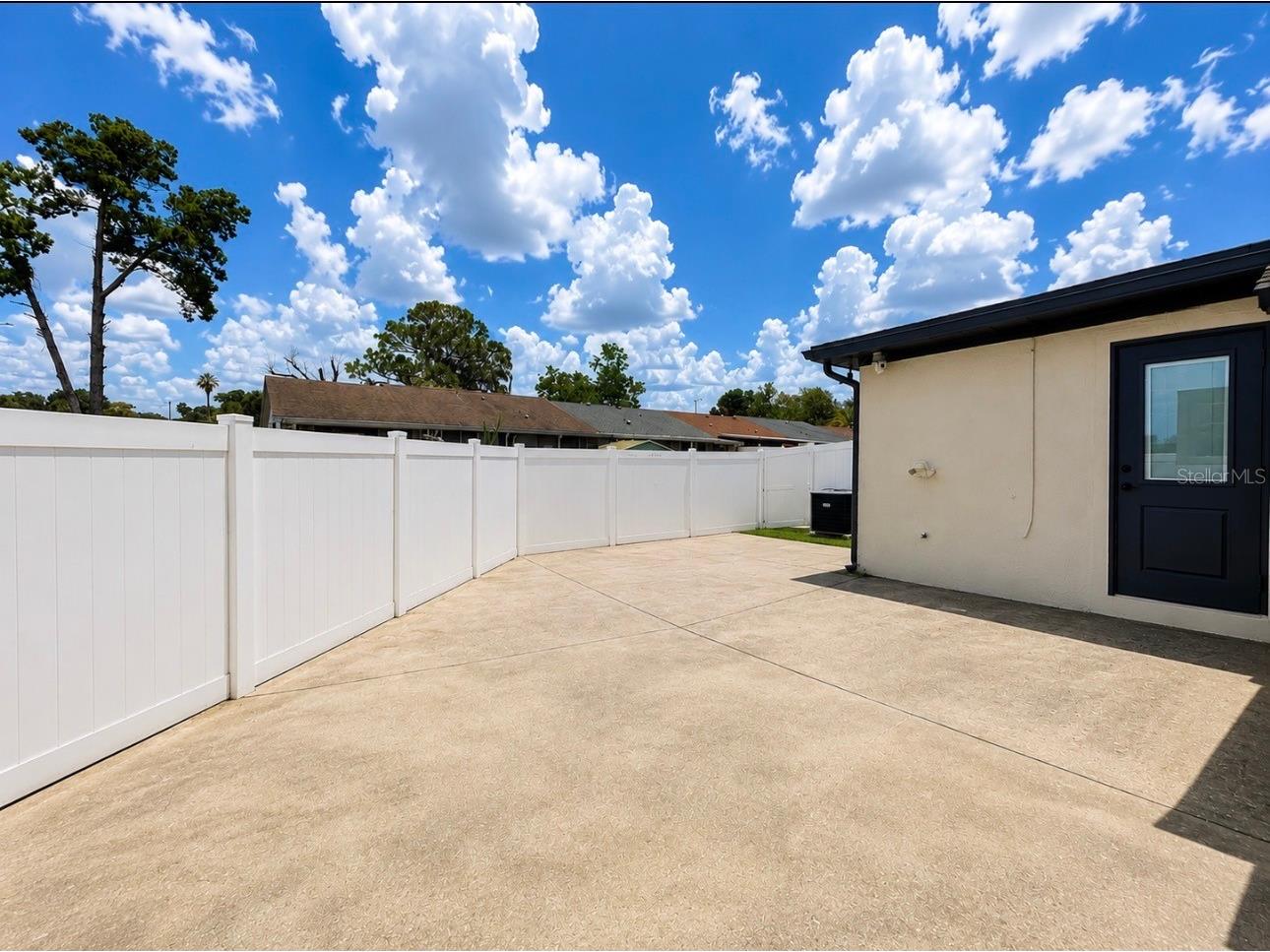 8541 Briar Grove Circle Tampa FL 33615 TB8521857 image35